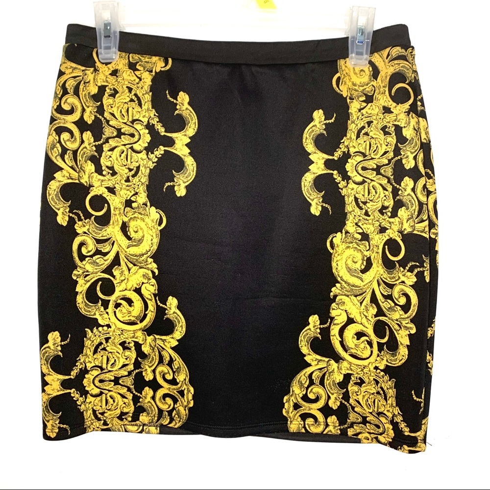 Women’s forever 21 mini skirt